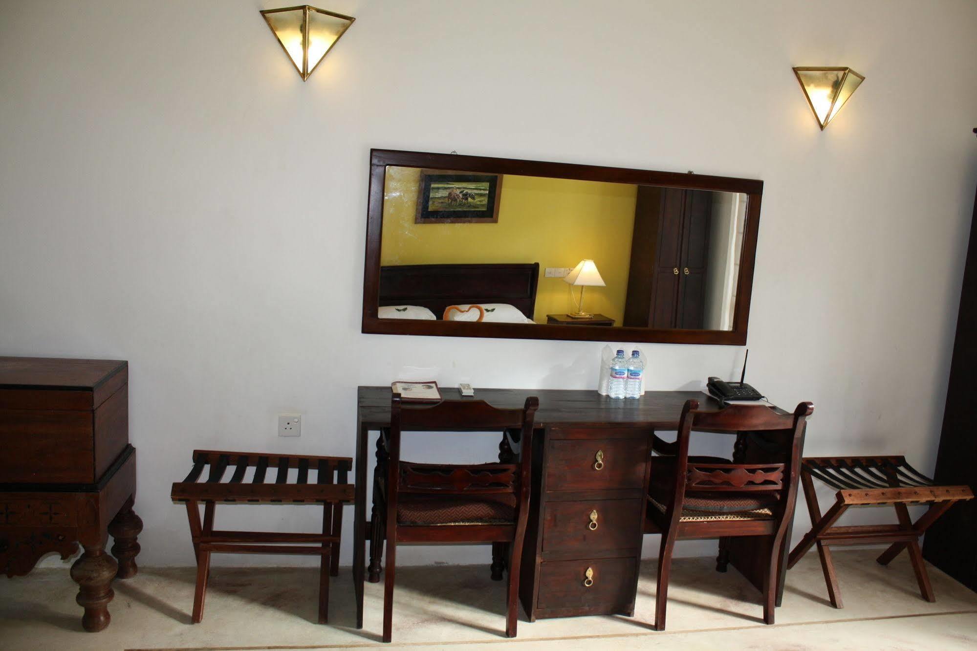 Nooit Gedacht Heritage Hotel Unawatuna Extérieur photo